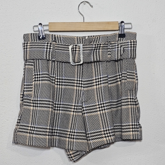 Zara Pants - Zara Black and Cream Plaid High Waist Shorts